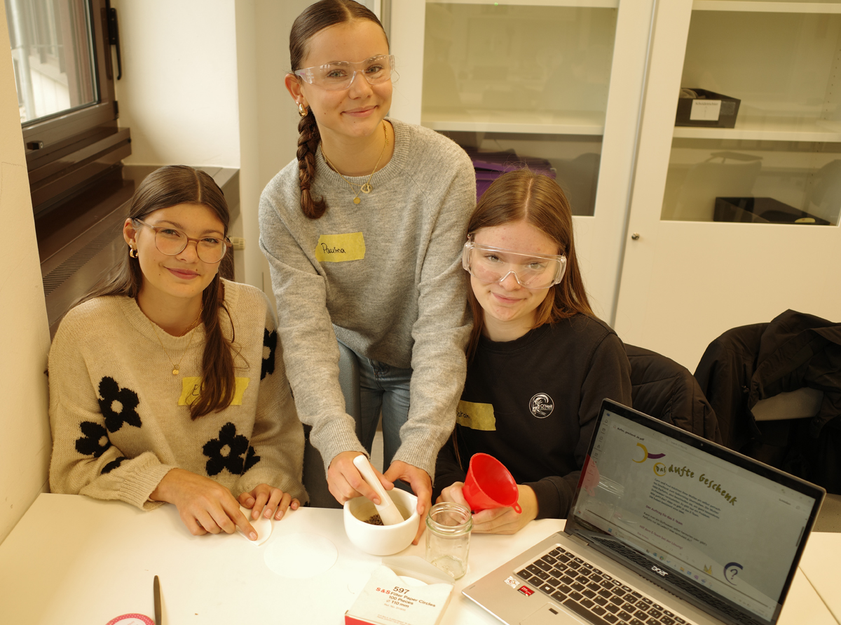 Ein Tag voller Naturwissenschaften - Clara-Fey-Schule